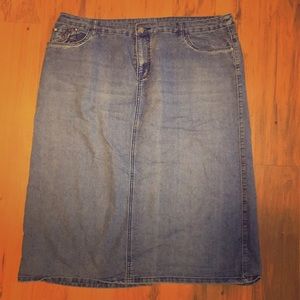 C J Banks Denim Skirt 18